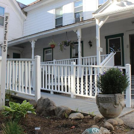 White Mountains Hostel Конуей Екстериор снимка