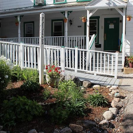 White Mountains Hostel Конуей Екстериор снимка