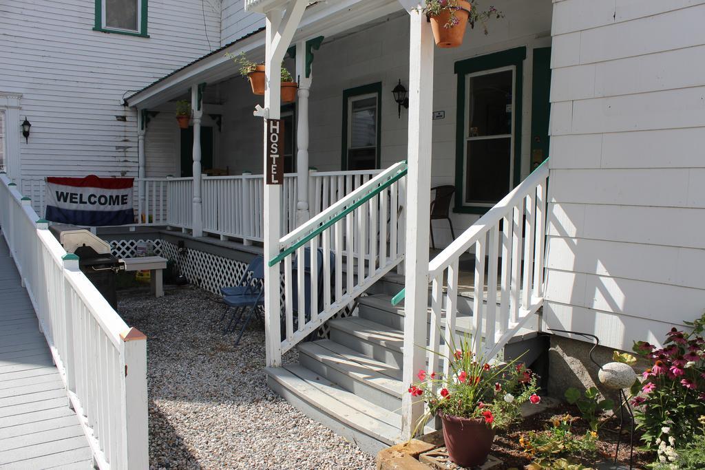 White Mountains Hostel Конуей Екстериор снимка