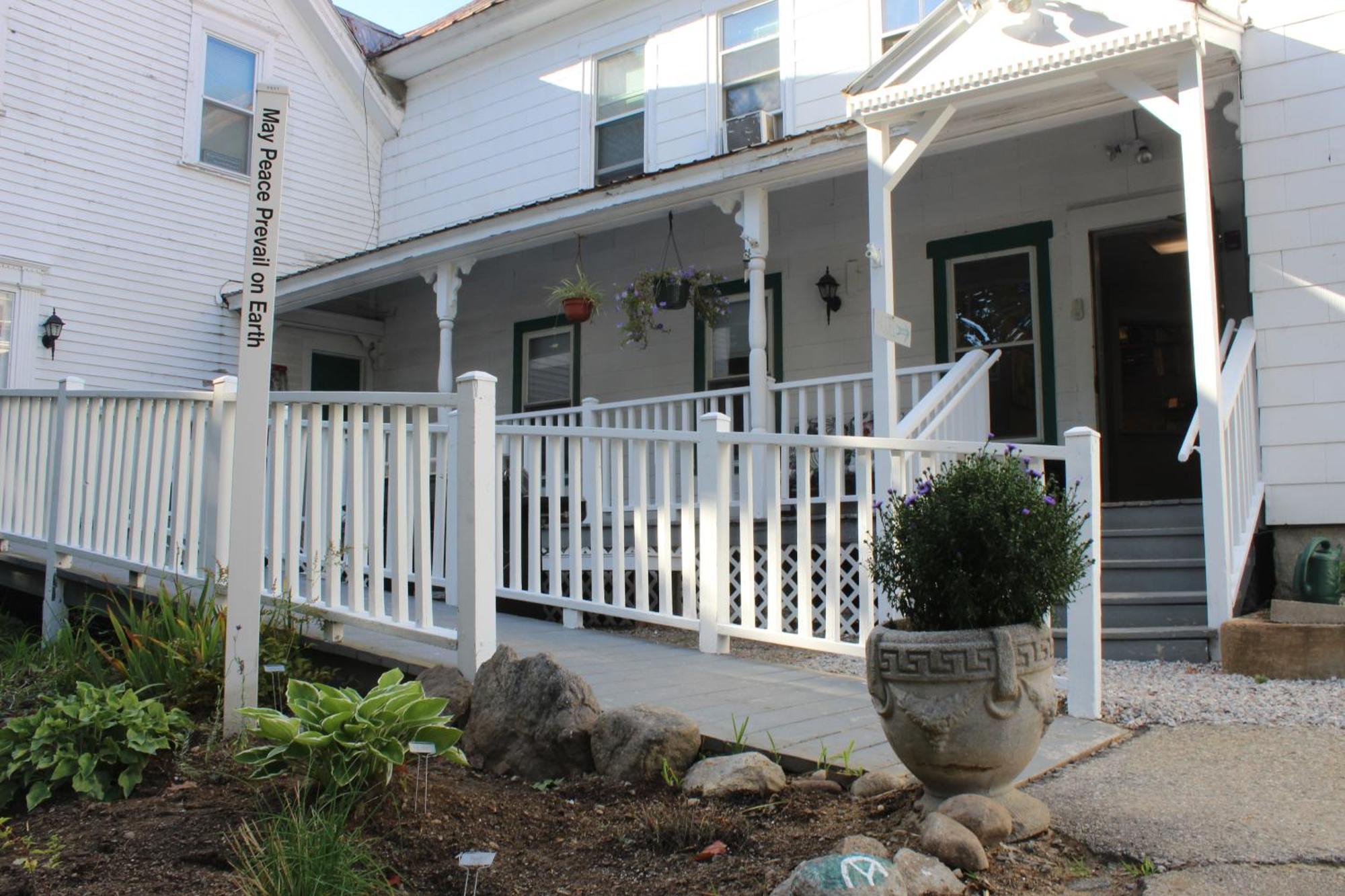 White Mountains Hostel Конуей Екстериор снимка