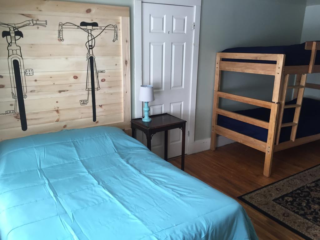 White Mountains Hostel Конуей Екстериор снимка