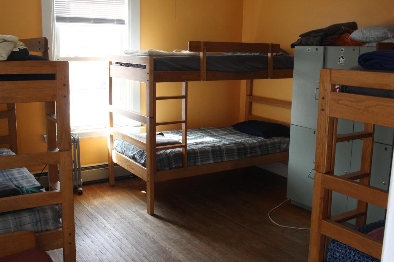 White Mountains Hostel Конуей Екстериор снимка