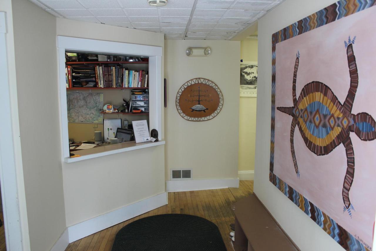 White Mountains Hostel Конуей Екстериор снимка